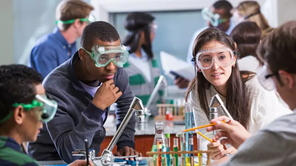 Graduate Chemistry Teacher Job in Bagnan